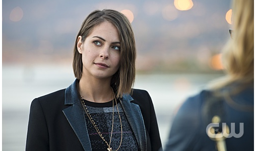 Arrow -- "Dark Waters" -- Image AR409A_0252b.jpg -- Pictured: Willa Holland as Thea Queen -- Photo: Diyah Pera/ The CW -- © 2015 The CW Network, LLC. All Rights Reserved.