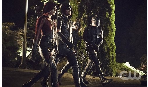 Arrow -- "Blood Debts" -- Image AR410a_0114b.jpg -- Pictured (L-R): Willa Holland as Speedy, Stephen Amell as The Arrow, Katie Cassidy as Black Canary and David Ramsey as John Diggle -- Photo: Katie Yu/ The CW -- © 2015 The CW Network, LLC. All Rights Reserved.
