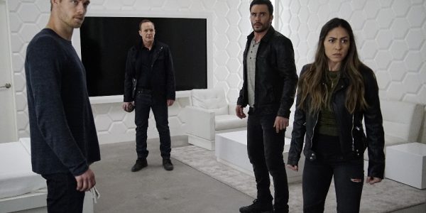 MARVEL'S AGENTS OF S.H.I.E.L.D. - "The Team" - Agent Daisy Johnson must call upon the Secret Warriors for an inaugural mission that will leave no member unscathed, and S.H.I.E.L.D. learns more about Hive's powers, forcing them to question everyone they trust, on "Marvel's Agents of S.H.I.E.L.D.," TUESDAY, APRIL 19 (9:00-10:00 p.m. EDT), on the ABC Television Network. (ABC/Kelsey McNeal) LUKE MITCHELL, CLARK GREGG, JUAN PABLO RABA, NATALIA CORDOVA-BUCKLEY