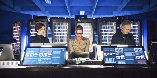 Arrow -- "Monument Point" -- Image AR421b_0373b.jpg -- Pictured (L-R): Audrey Marie Anderson as Lyla Michaels, Emily Bett Rickards as Felicity Smoak and Tom Amandes as Noah Kuttler/Calculator -- Photo: Dean Buscher/The CW -- ÃÂ© 2016 The CW Network, LLC. All Rights Reserved.